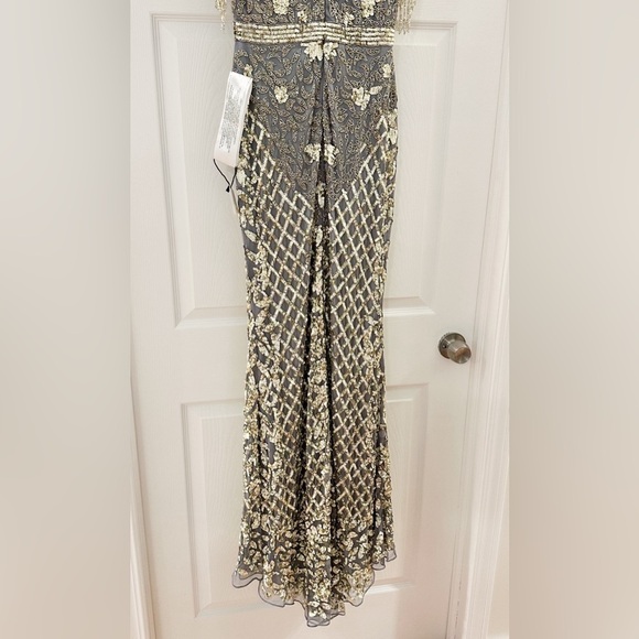 Mac Duggal 4908 HIGH NECK SLEEVELESS BEADED FRINGE FITTED GOWN Platinum Gold - Picture 10 of 10